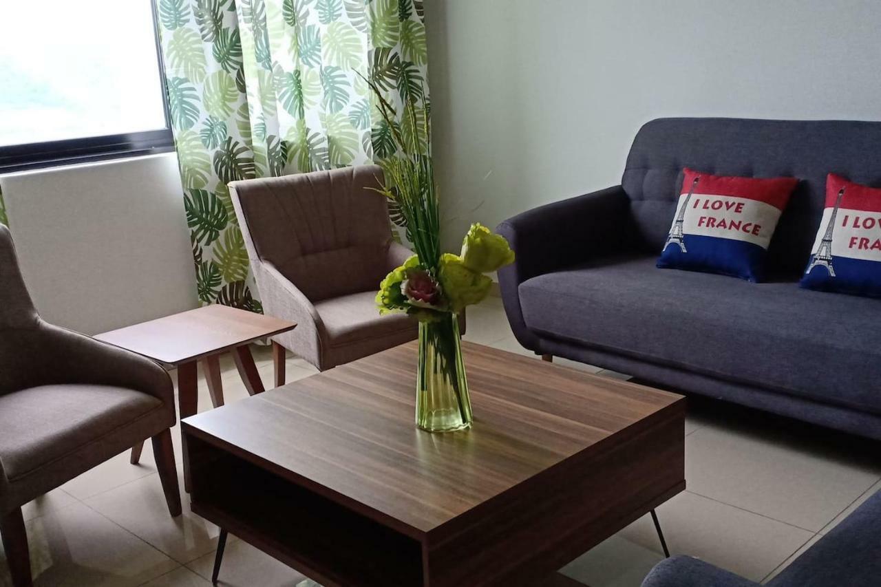 Manee Home Kota Damansara Kuala Selangor Exterior photo